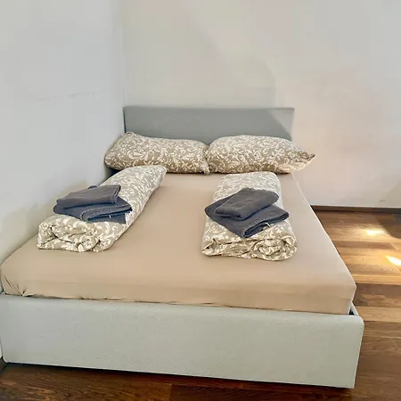 公寓 80 M2 With Balcony & Free Parking 维也纳附近格拉斯多夫